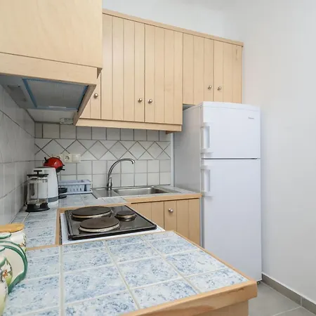 Stamatis' Place Apartment Maragkas