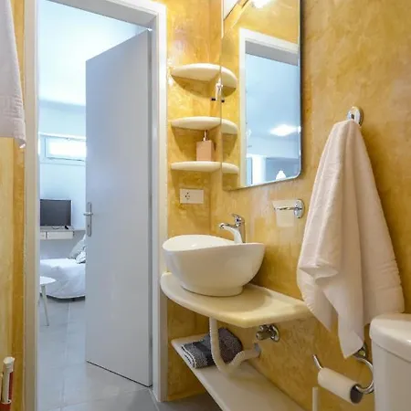 Stamatis' Place Apartment
